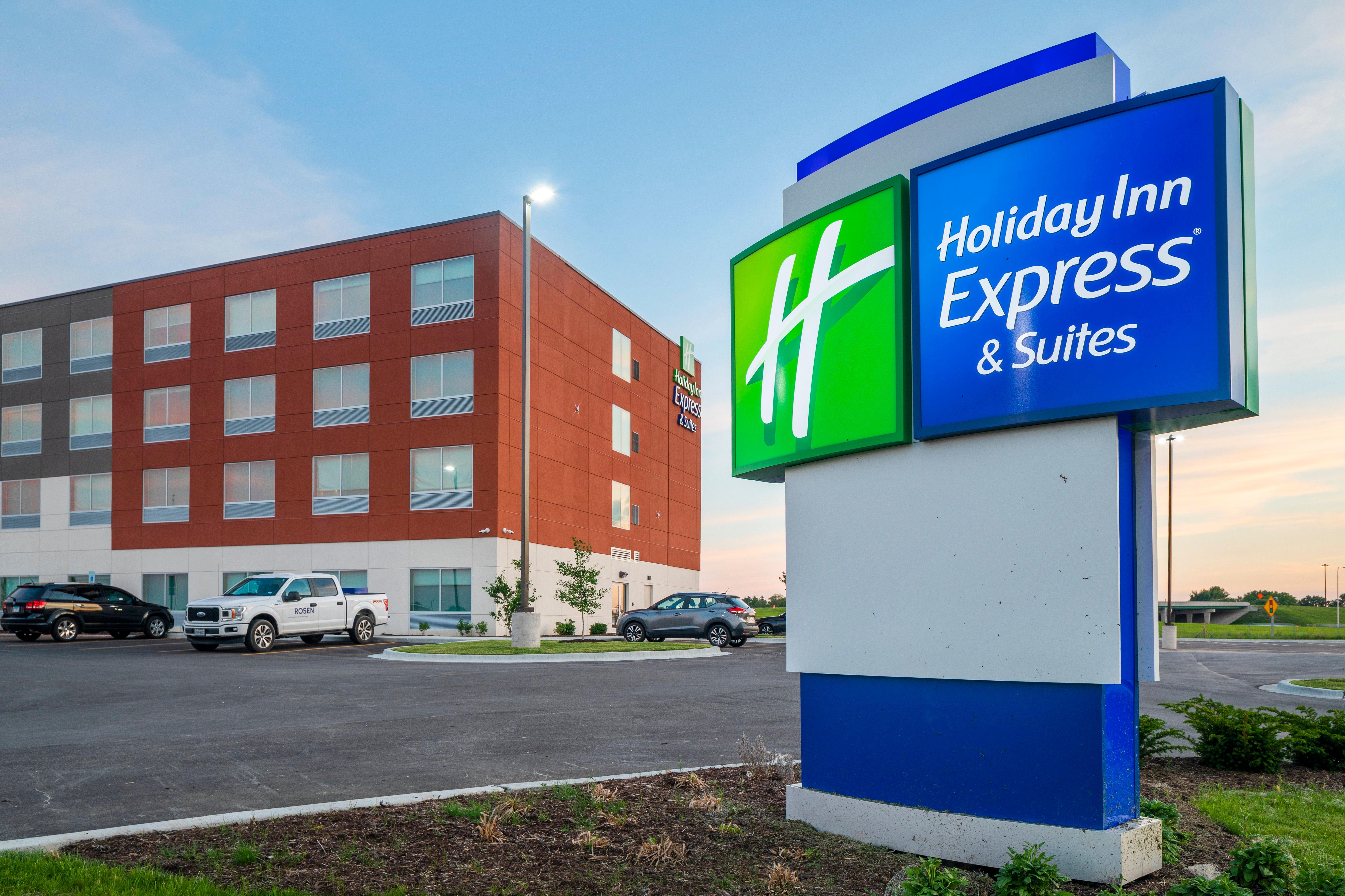 Holiday Inn Express & Suites - Bourbonnais East - Bradley, An Ihg Hotel Buitenkant foto